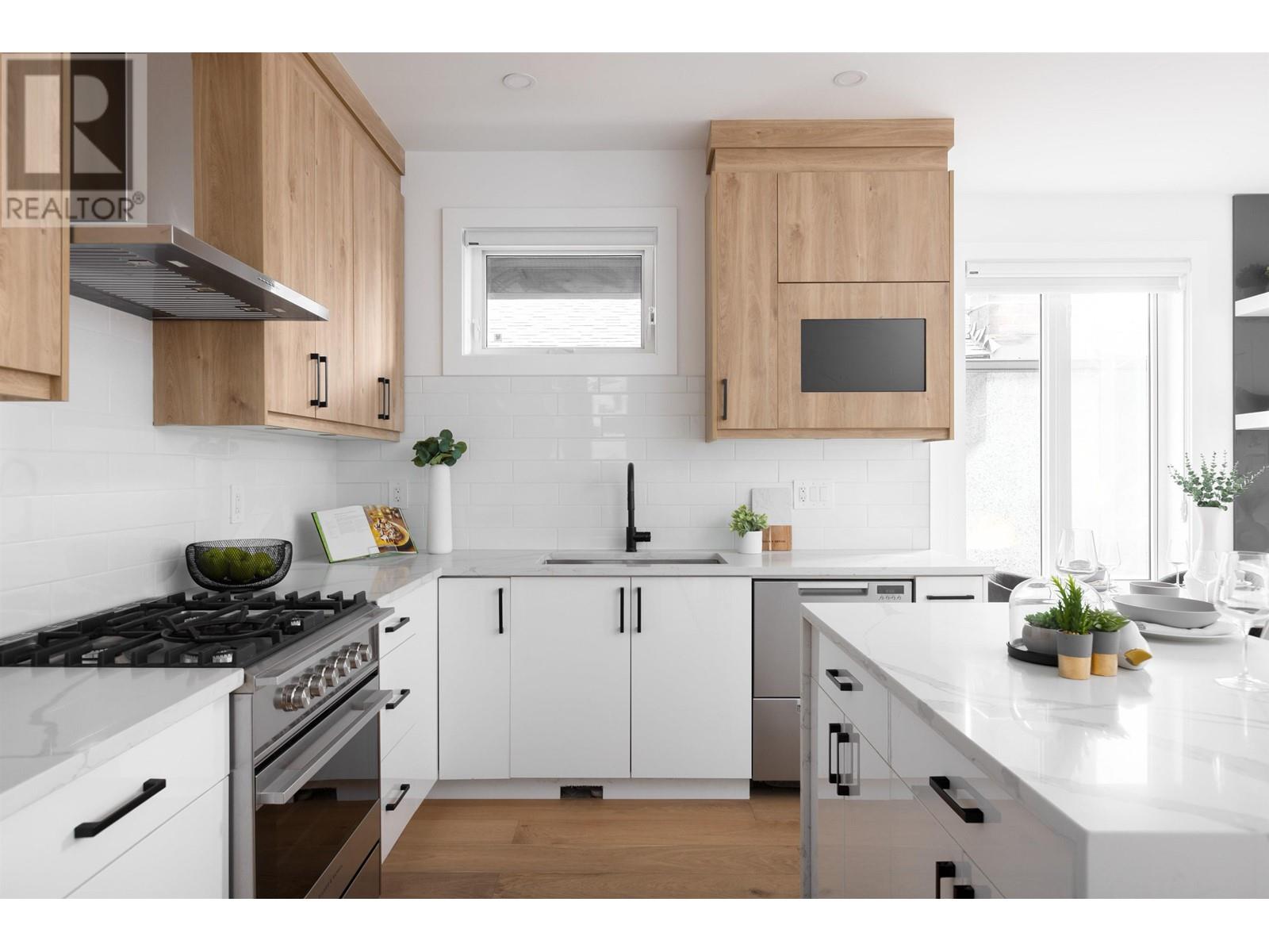 3603 Price Street, Vancouver, British Columbia  V5R 5R4 - Photo 3 - R2817481