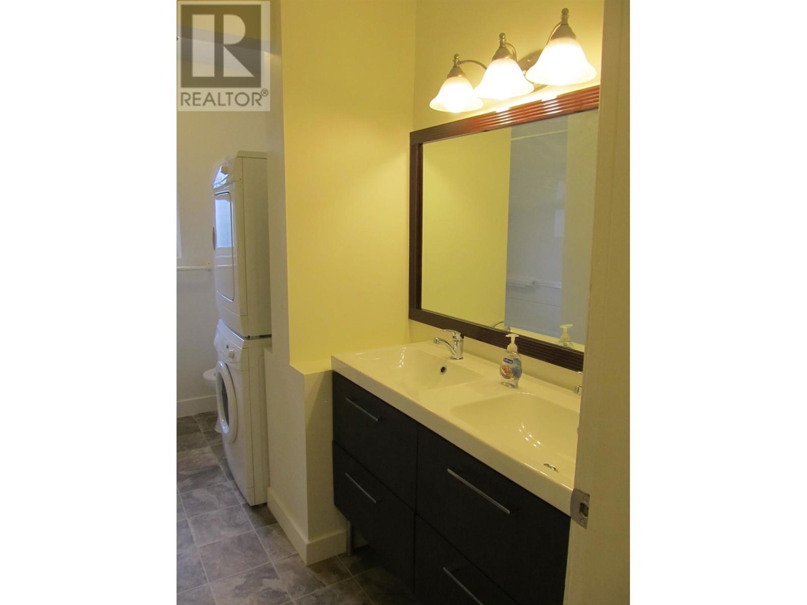 3153 Vincent Street, Port Coquitlam, British Columbia  V3B 3T2 - Photo 13 - R2817502