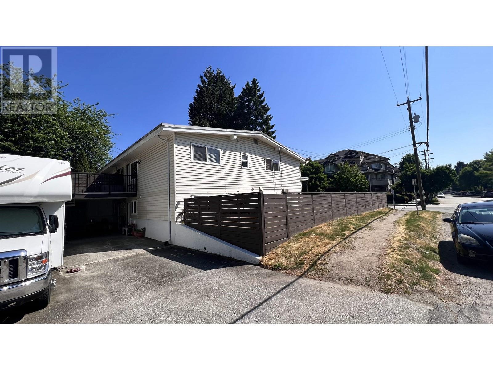 3153 Vincent Street, Port Coquitlam, British Columbia  V3B 3T2 - Photo 2 - R2817502