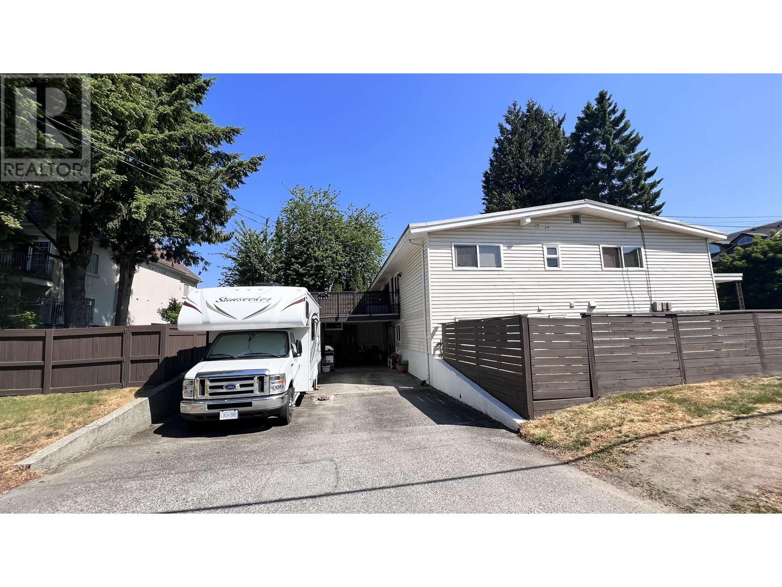 3153 Vincent Street, Port Coquitlam, British Columbia  V3B 3T2 - Photo 3 - R2817502