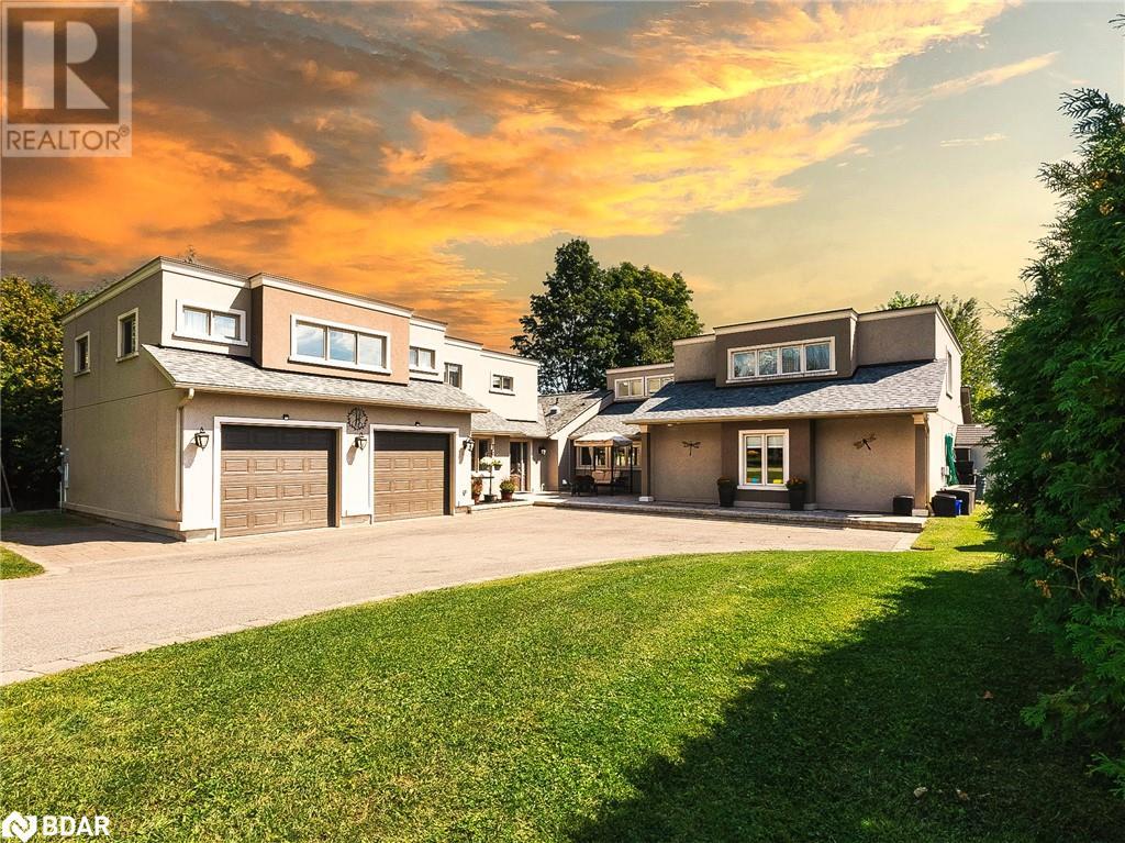 Oro Medonte House for sale:  4 bedroom 4,449 sq.ft. (Listed 2023-09-08)