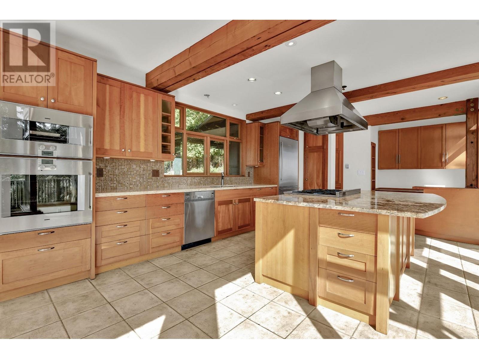 1091 Cowan Point Drive, Bowen Island, British Columbia  V0N 1G2 - Photo 8 - R2814611