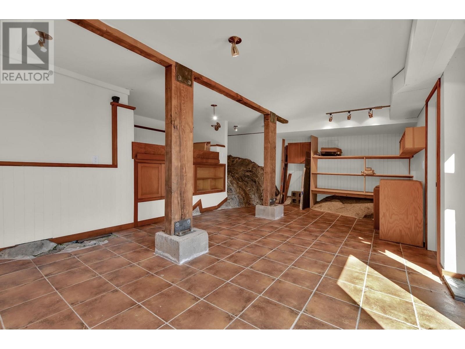 1091 Cowan Point Drive, Bowen Island, British Columbia  V0N 1G2 - Photo 36 - R2814611