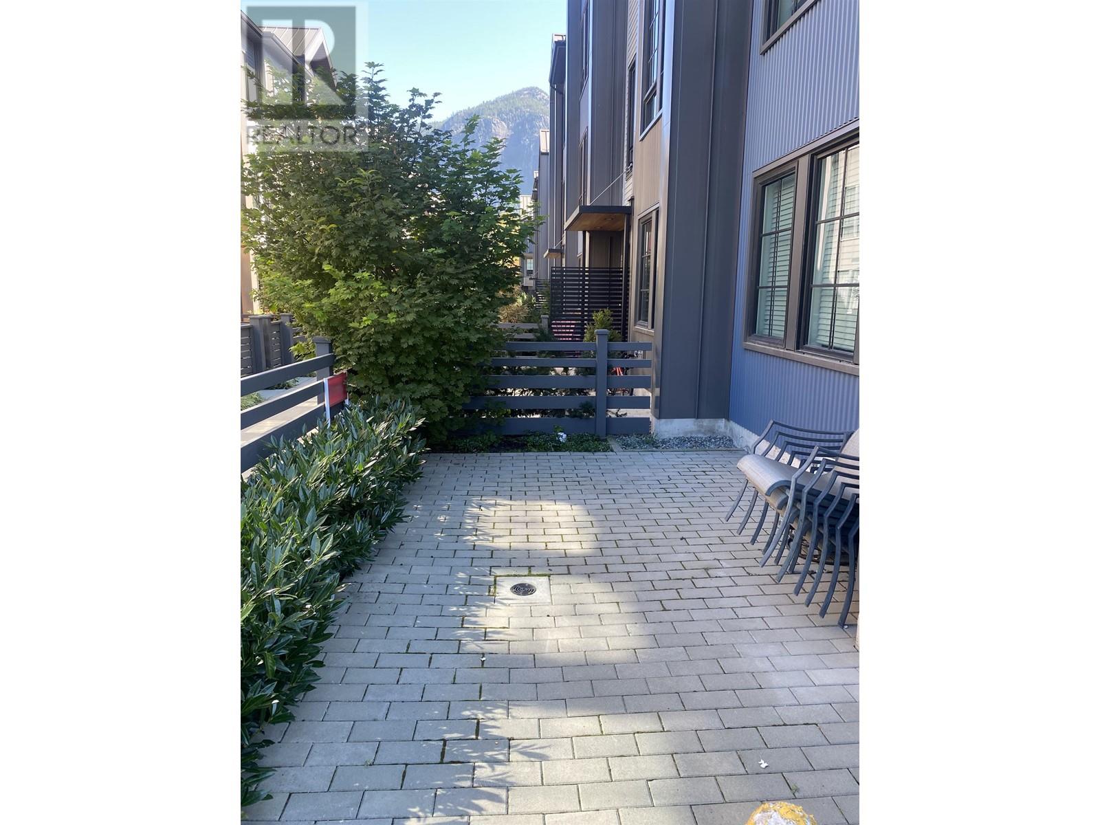 1351 Valleyside Place, Squamish, British Columbia  V8B 1A8 - Photo 17 - R2817220