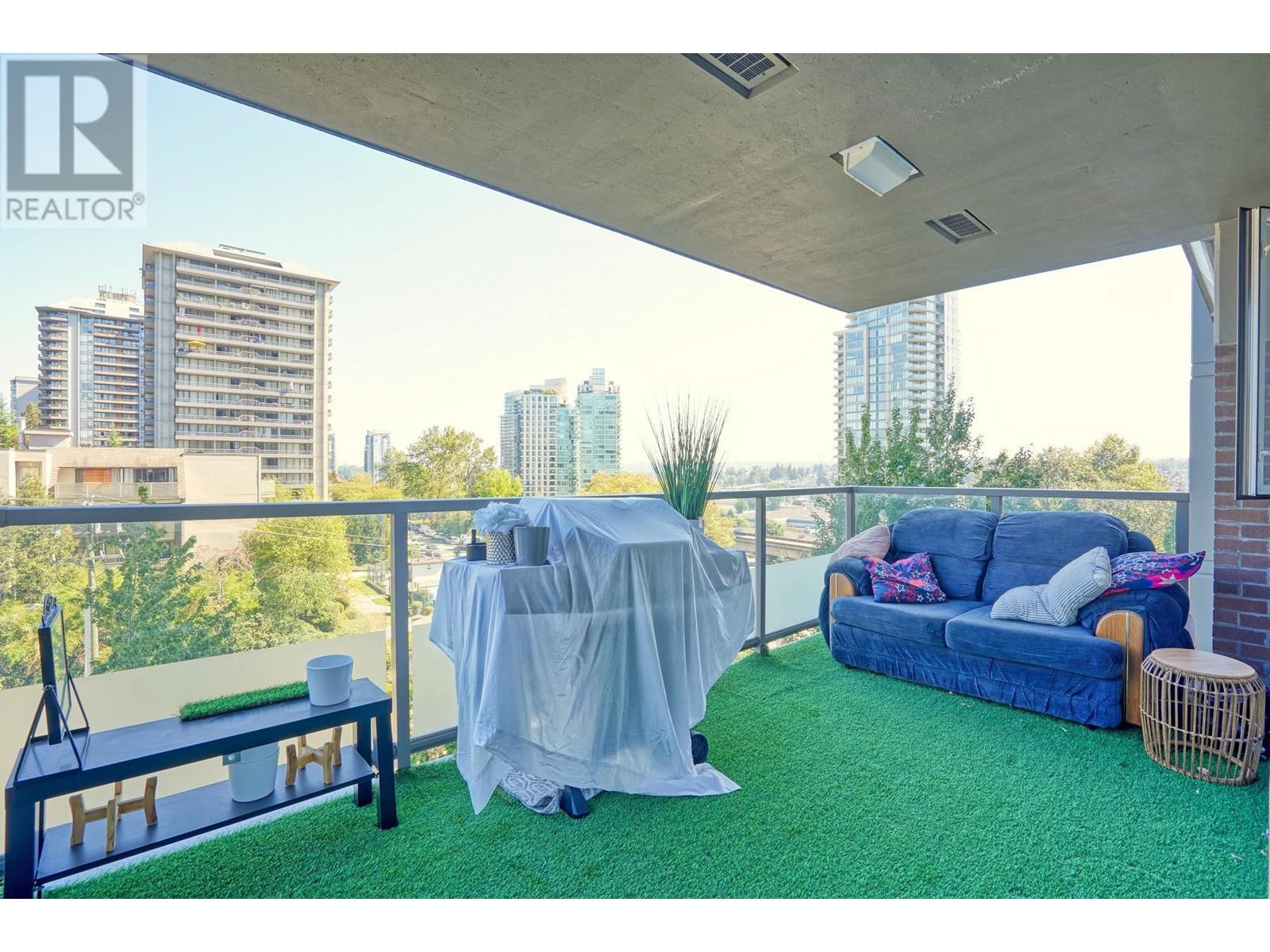 506 4888 Brentwood Drive, Burnaby, British Columbia  V5C 0C6 - Photo 2 - R2817435