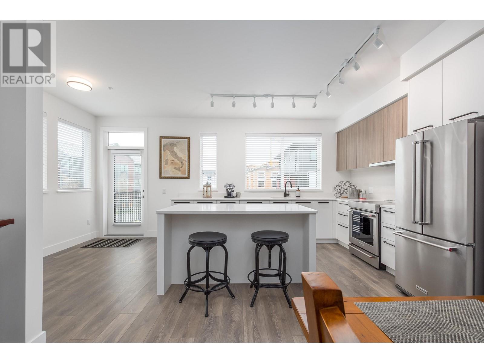 1352 Marinaside Place, Squamish, British Columbia  V8B 1A8 - Photo 17 - R2817584