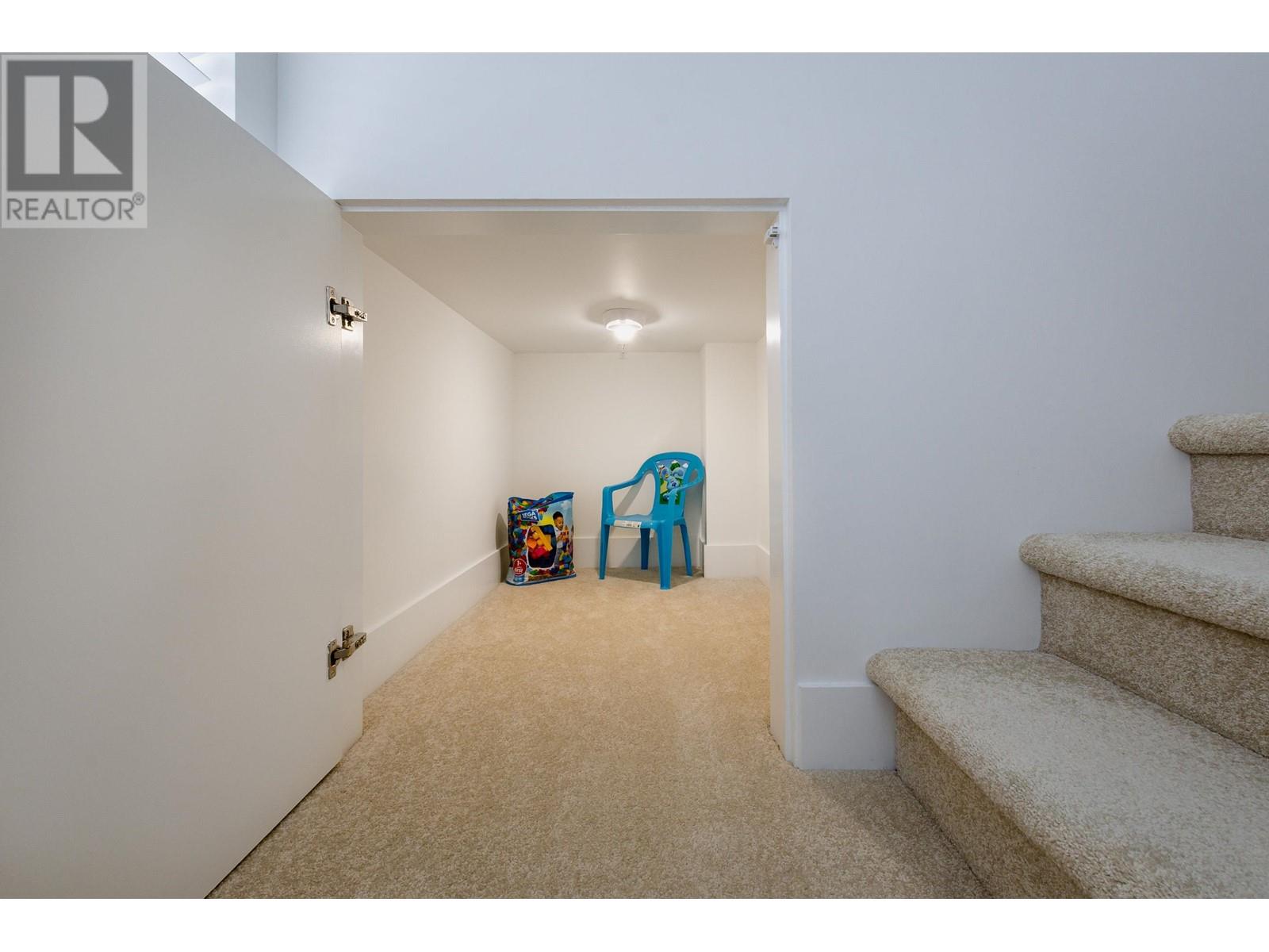 1352 Marinaside Place, Squamish, British Columbia  V8B 1A8 - Photo 8 - R2817584