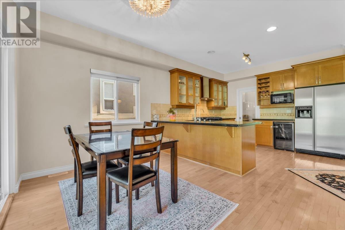 3301 Plateau Boulevard, Coquitlam, British Columbia  V3E 3B8 - Photo 11 - R2817590