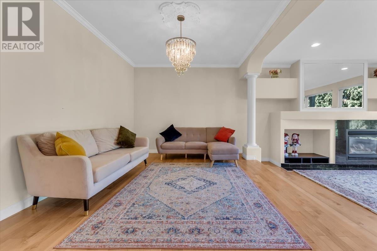 3301 Plateau Boulevard, Coquitlam, British Columbia  V3E 3B8 - Photo 7 - R2817590