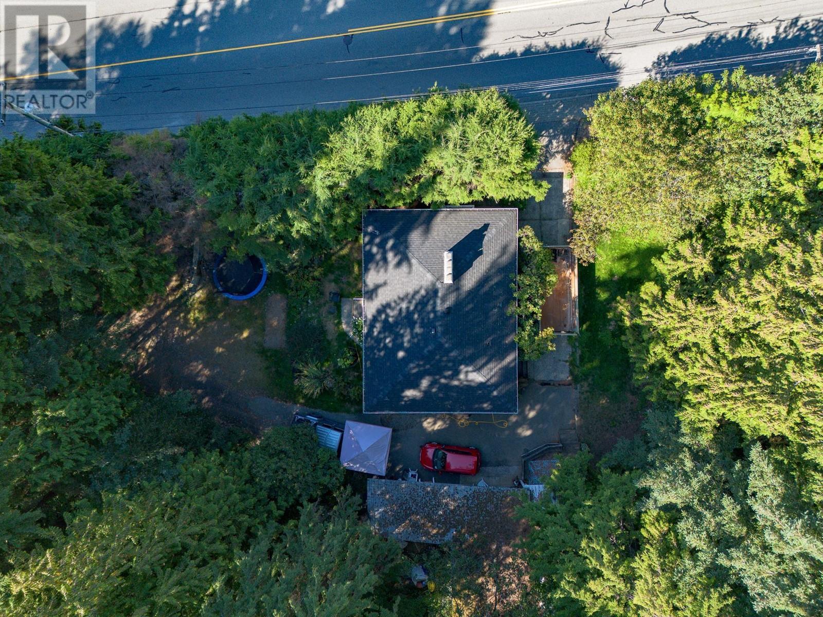 698 W Kings Road, North Vancouver, British Columbia  V7N 2M7 - Photo 30 - R2817549