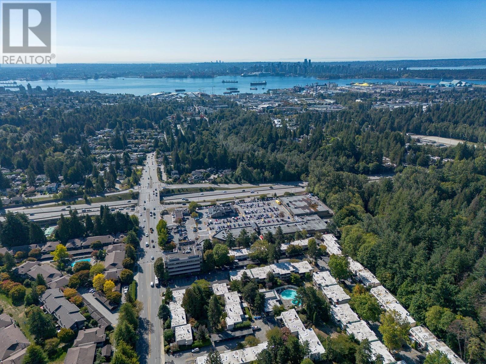 698 W Kings Road, North Vancouver, British Columbia  V7N 2M7 - Photo 4 - R2817549
