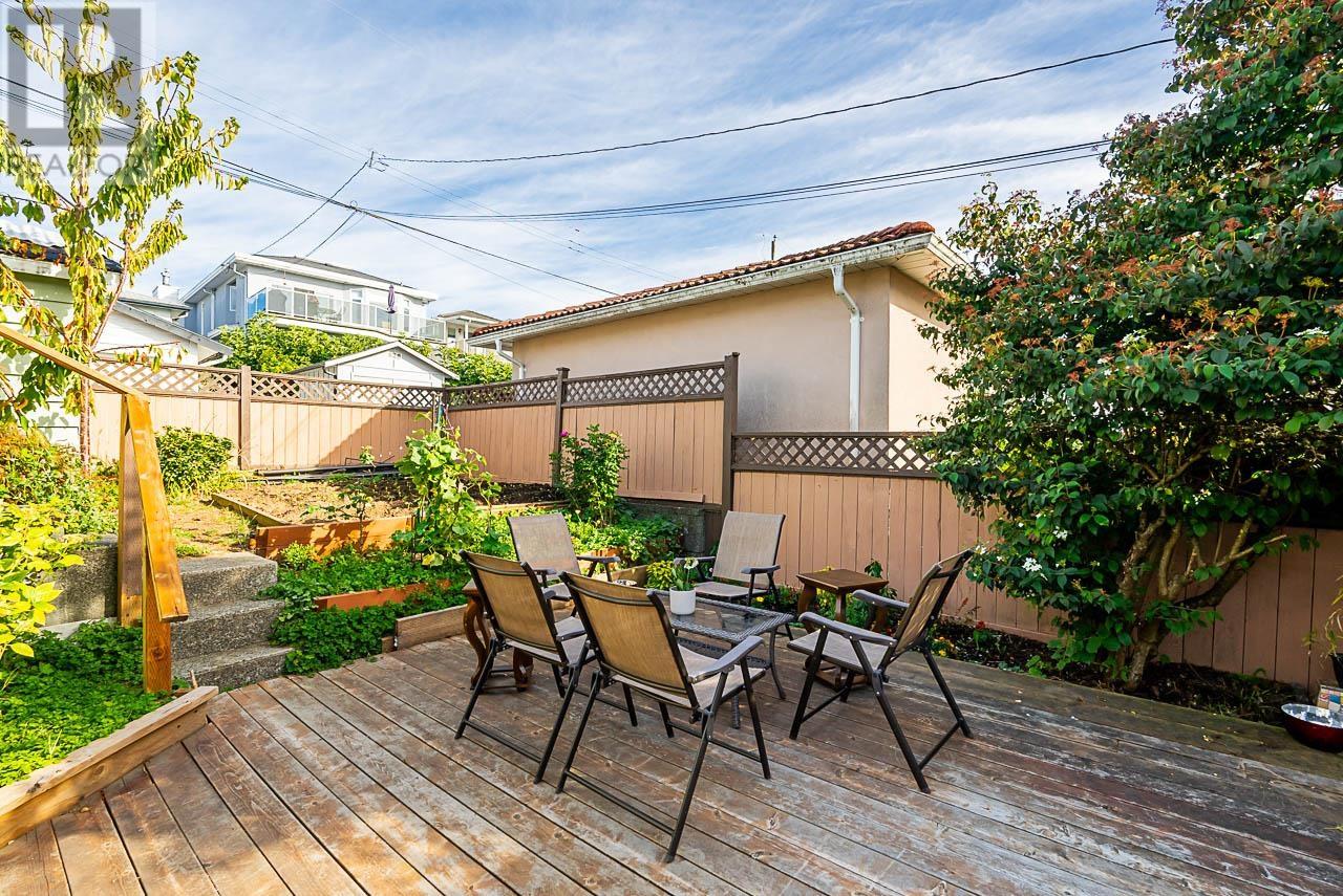 50 Hythe Avenue, Burnaby, British Columbia  V5B 3H7 - Photo 32 - R2817578