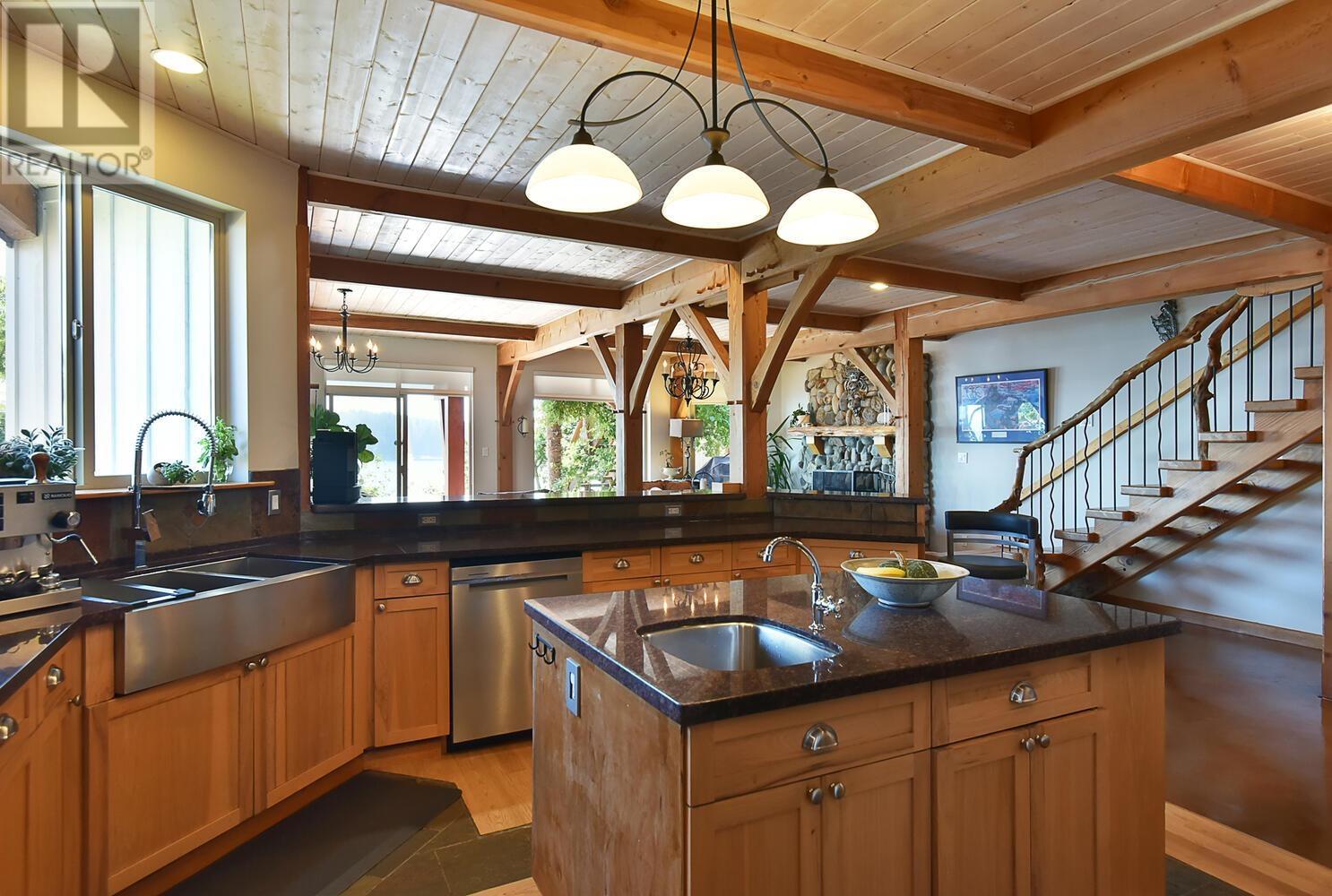6231 Sunshine Coast Highway, Sechelt, British Columbia  V7Z 0M1 - Photo 9 - R2817514