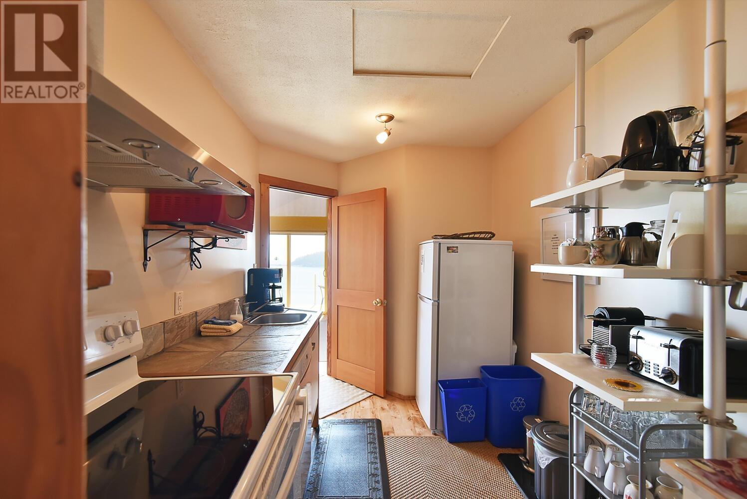 6231 Sunshine Coast Highway, Sechelt, British Columbia  V7Z 0M1 - Photo 29 - R2817514