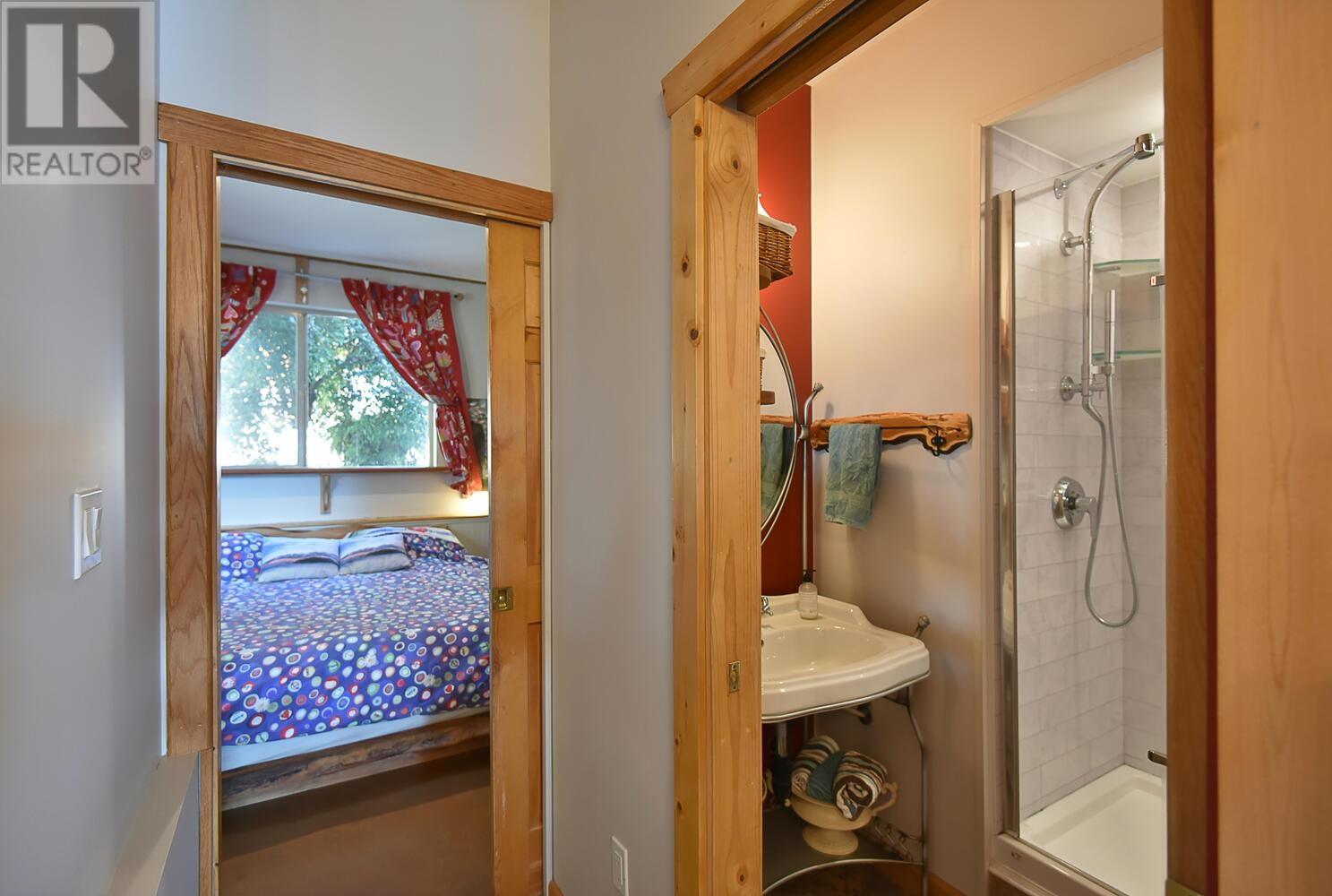 6231 Sunshine Coast Highway, Sechelt, British Columbia  V7Z 0M1 - Photo 21 - R2817514