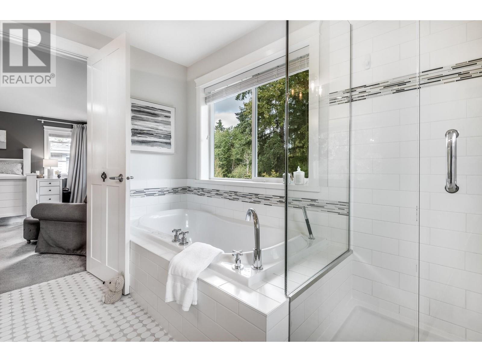 24315 104a Avenue, Maple Ridge, British Columbia  V2W 0G7 - Photo 17 - R2817589