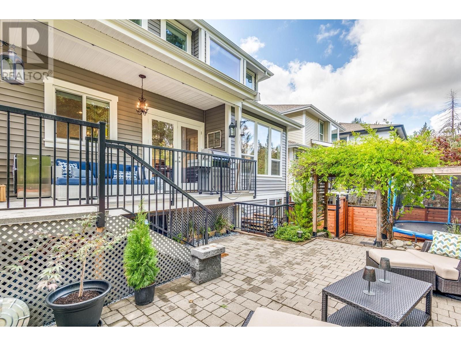 24315 104a Avenue, Maple Ridge, British Columbia  V2W 0G7 - Photo 3 - R2817589