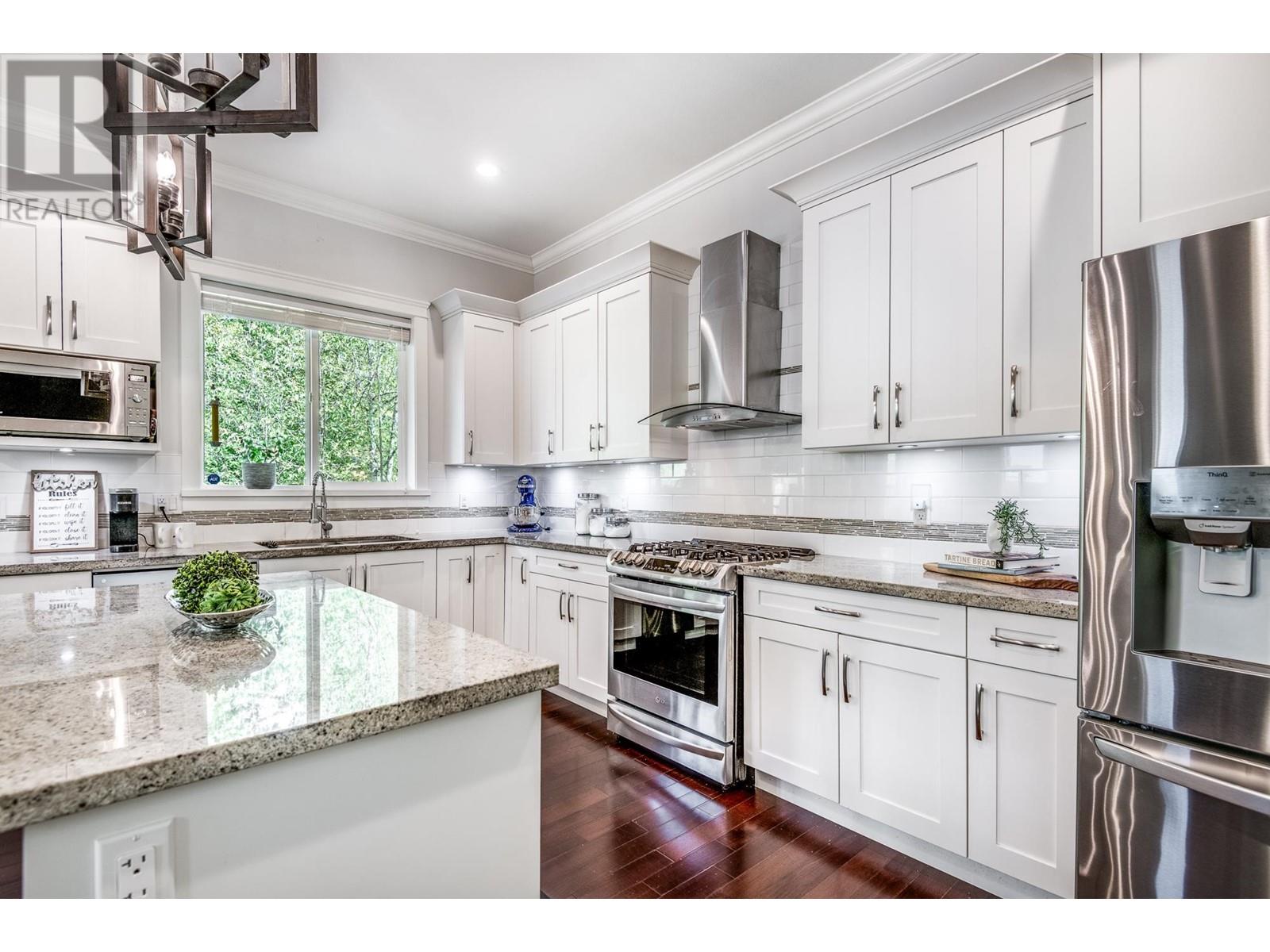 24315 104a Avenue, Maple Ridge, British Columbia  V2W 0G7 - Photo 4 - R2817589