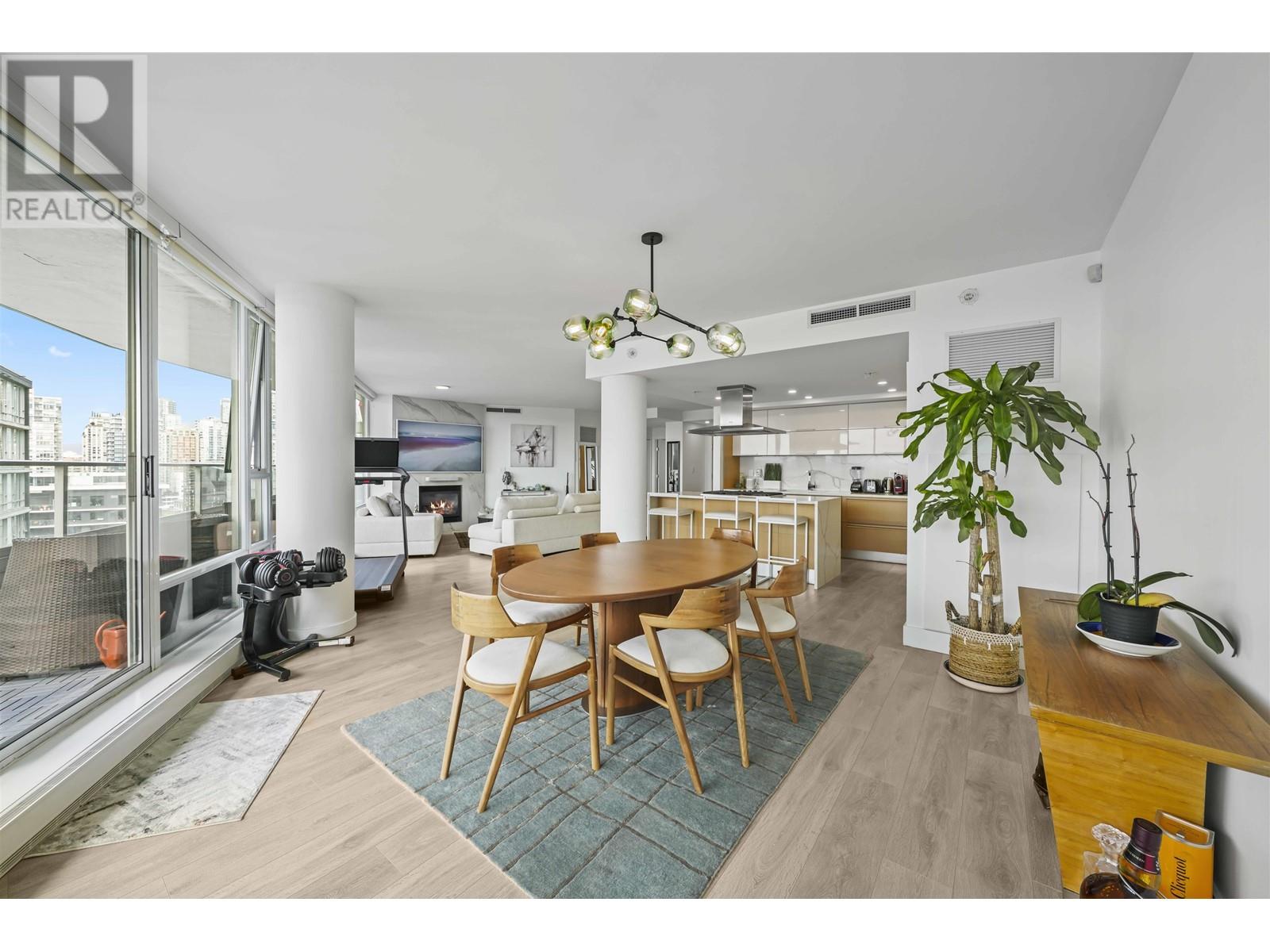 2603 8 Smithe Mews, Vancouver, British Columbia  V6B 0A5 - Photo 16 - R2817674