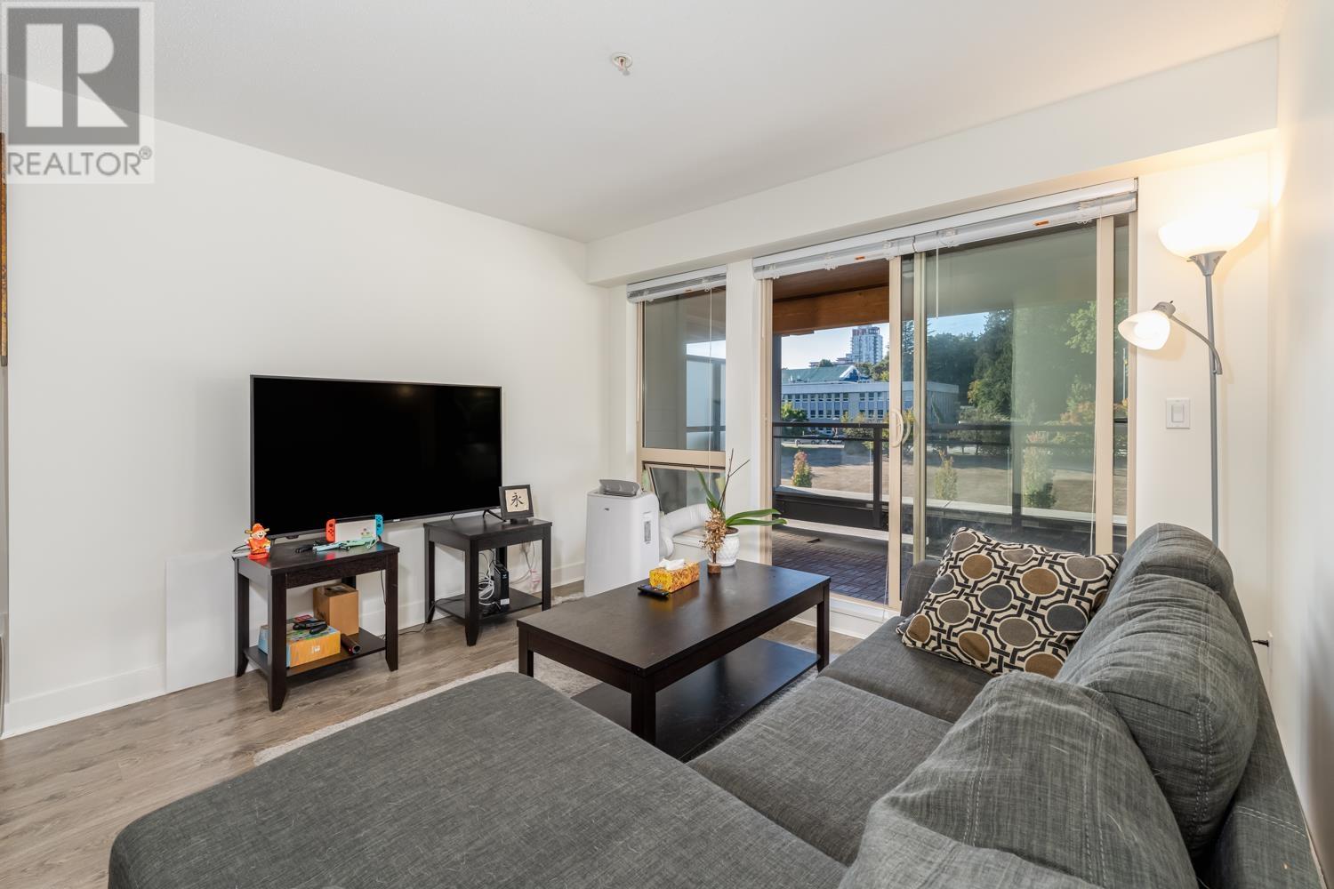 509 500 Royal Avenue, New Westminster, British Columbia  V3L 0G5 - Photo 2 - R2817287