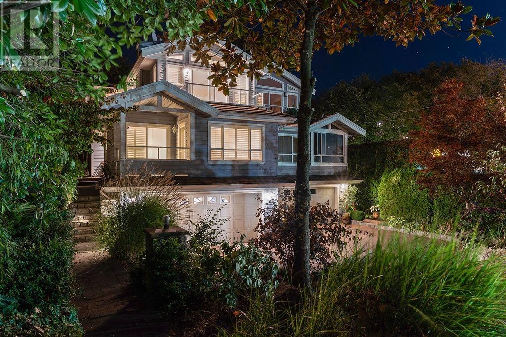 2517 MARINE DRIVE, west vancouver, British Columbia