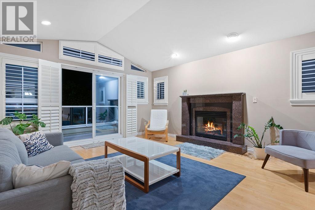 2517 Marine Drive, West Vancouver, British Columbia  V7V 1L5 - Photo 2 - R2817736