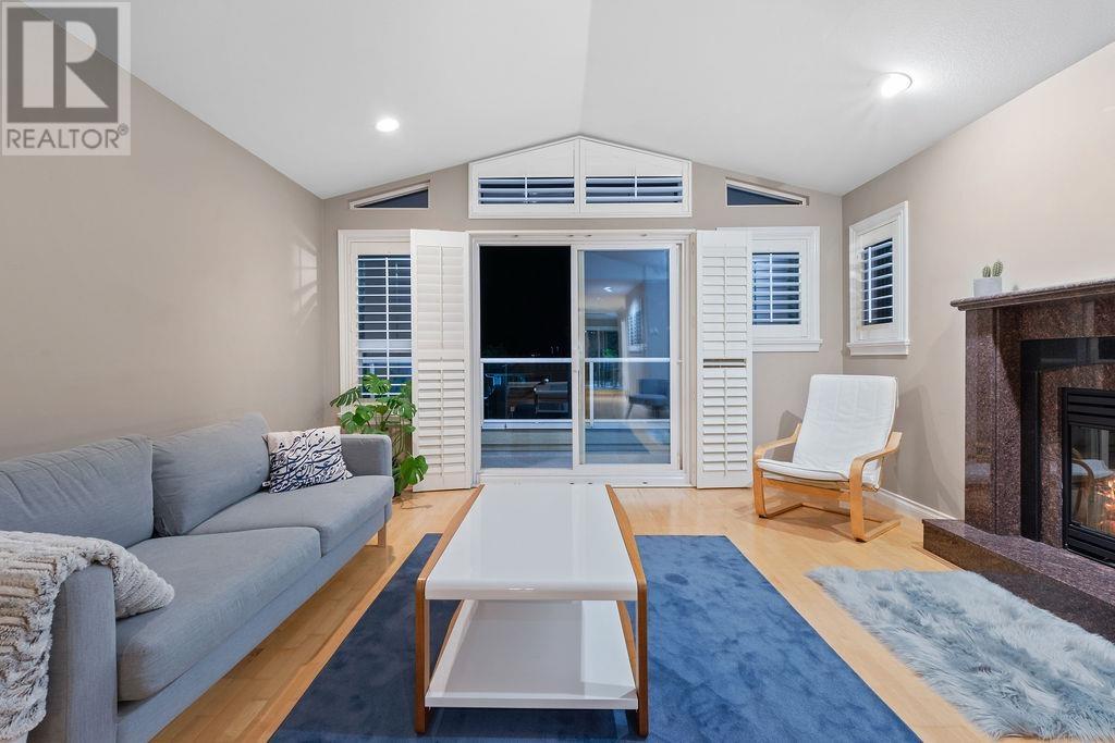 2517 Marine Drive, West Vancouver, British Columbia  V7V 1L5 - Photo 3 - R2817736