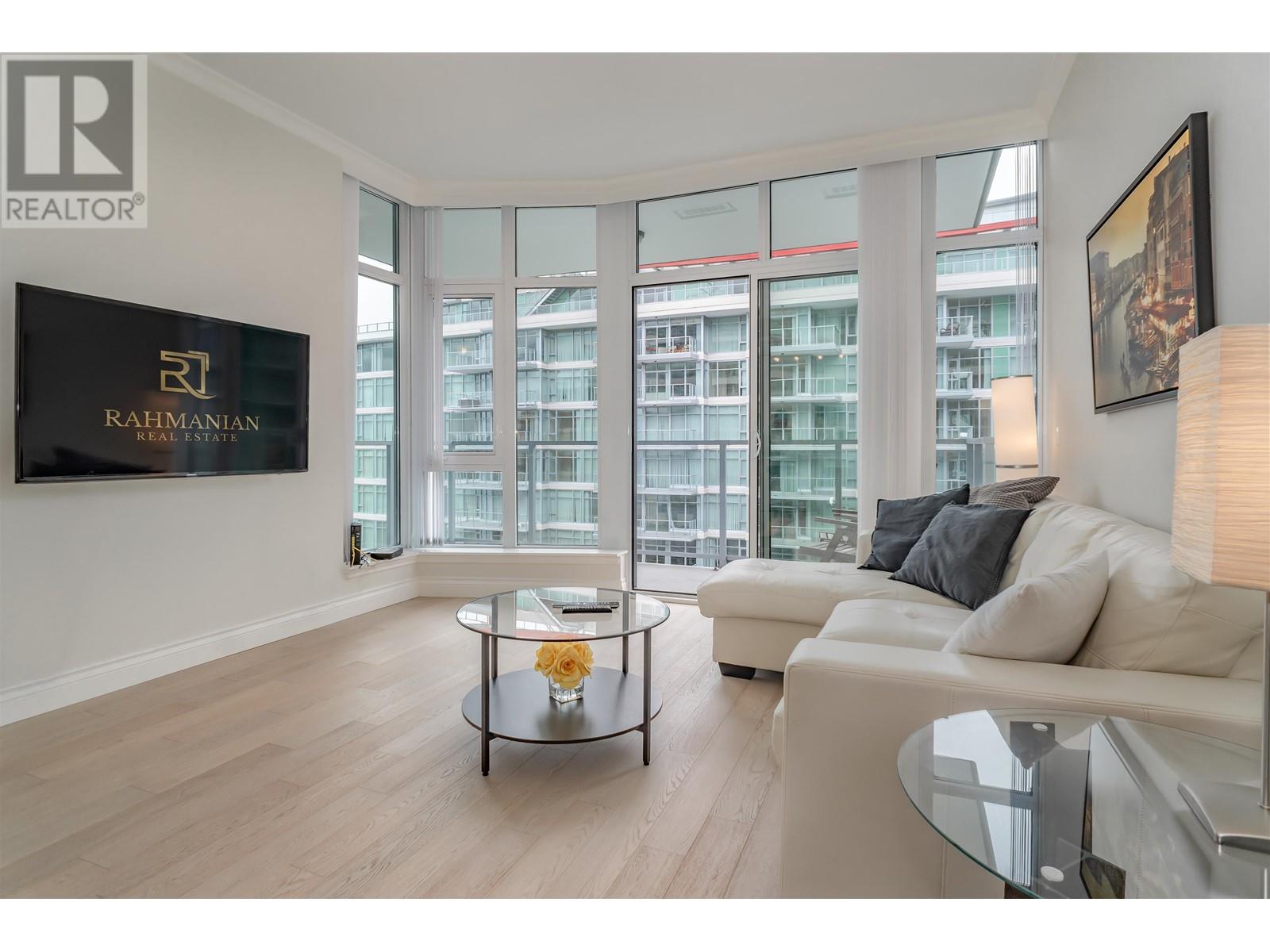 605 185 Victory Ship Way, North Vancouver, British Columbia  V7L 0G2 - Photo 4 - R2817749