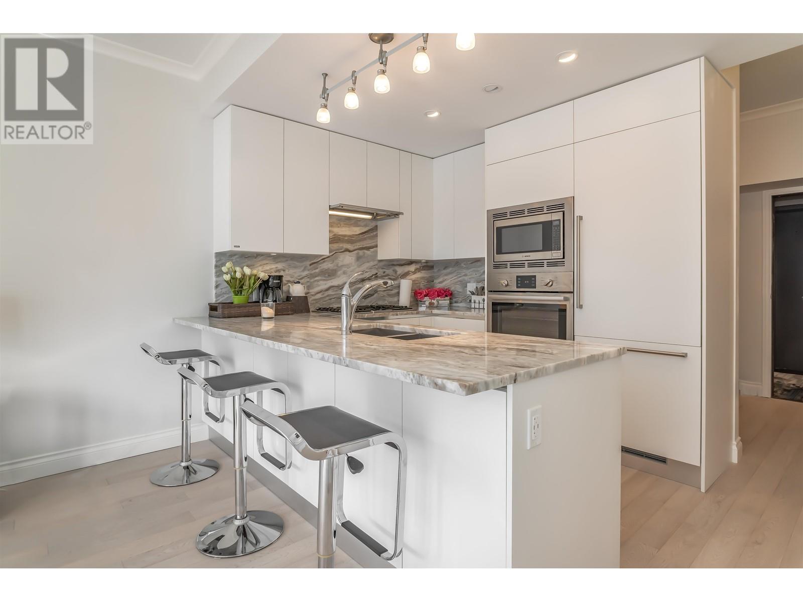 605 185 Victory Ship Way, North Vancouver, British Columbia  V7L 0G2 - Photo 6 - R2817749