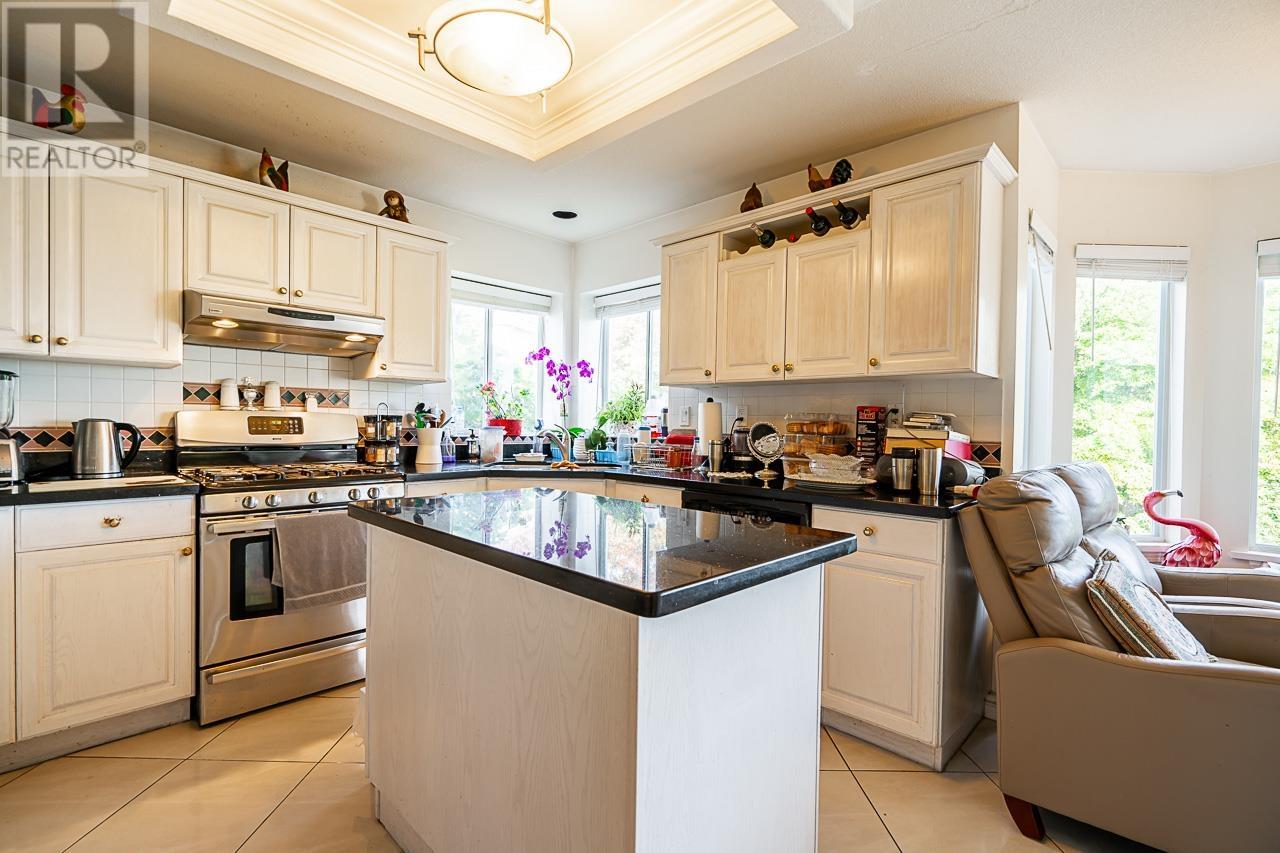 1553 Wintergreen Place, Coquitlam, British Columbia  V3E 2V4 - Photo 12 - R2817768