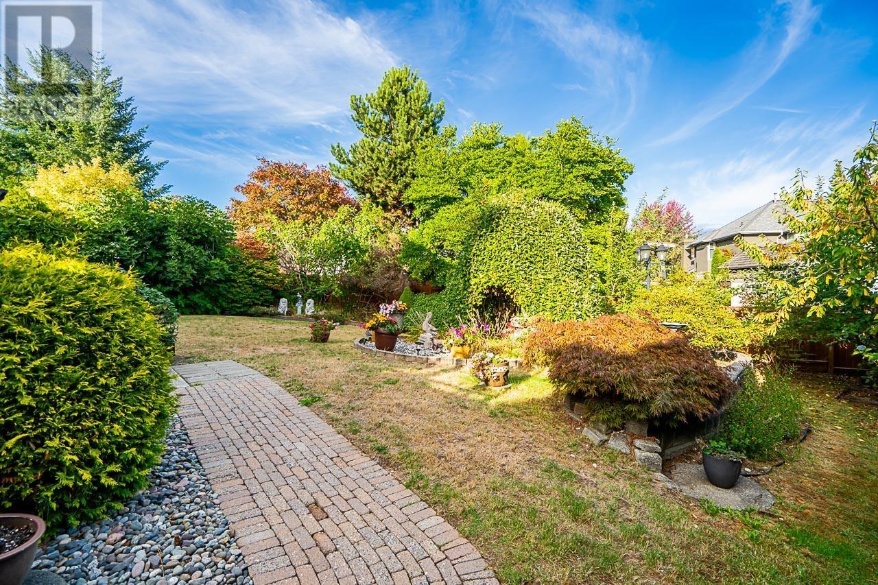 1553 Wintergreen Place, Coquitlam, British Columbia  V3E 2V4 - Photo 37 - R2817768