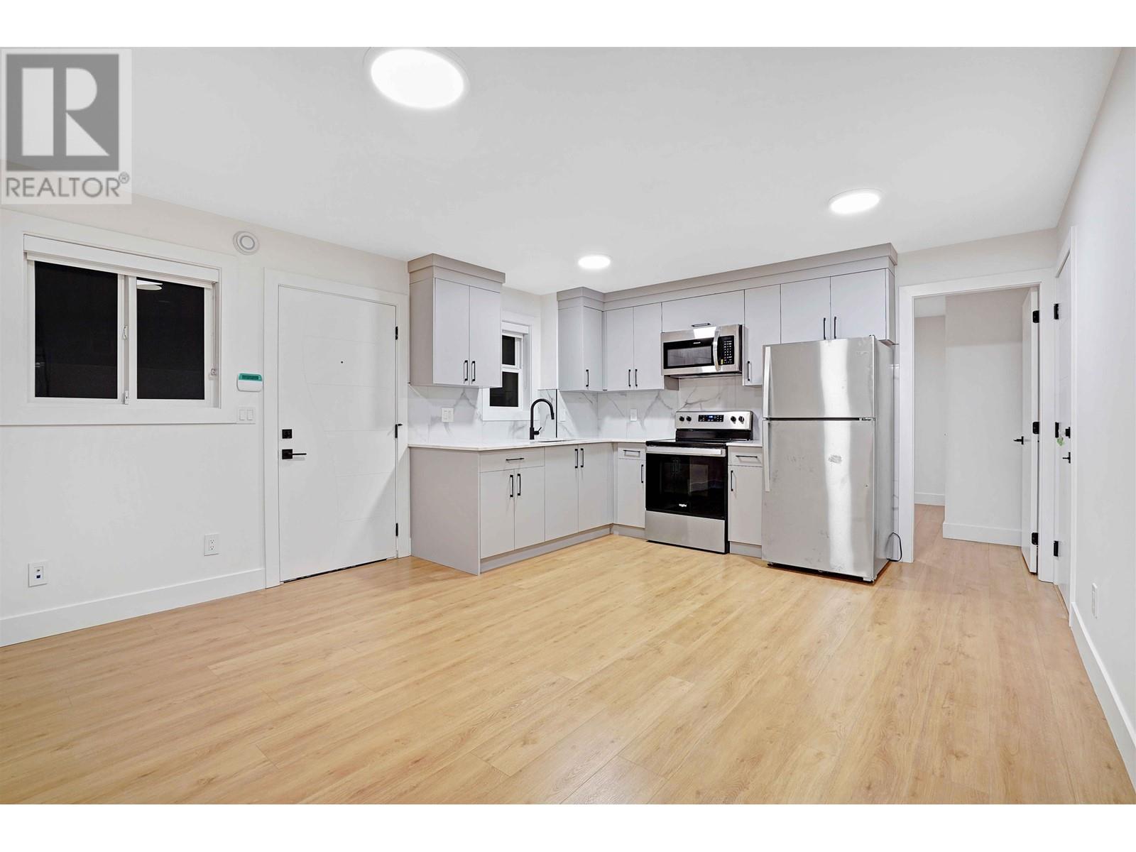 7835 10th Avenue, Burnaby, British Columbia  V3N 3S2 - Photo 25 - R2817788