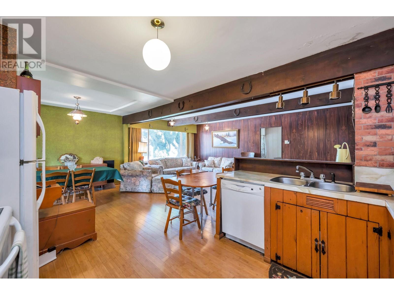 5950 Brantford Avenue, Burnaby, British Columbia  V5E 2R6 - Photo 4 - R2817512