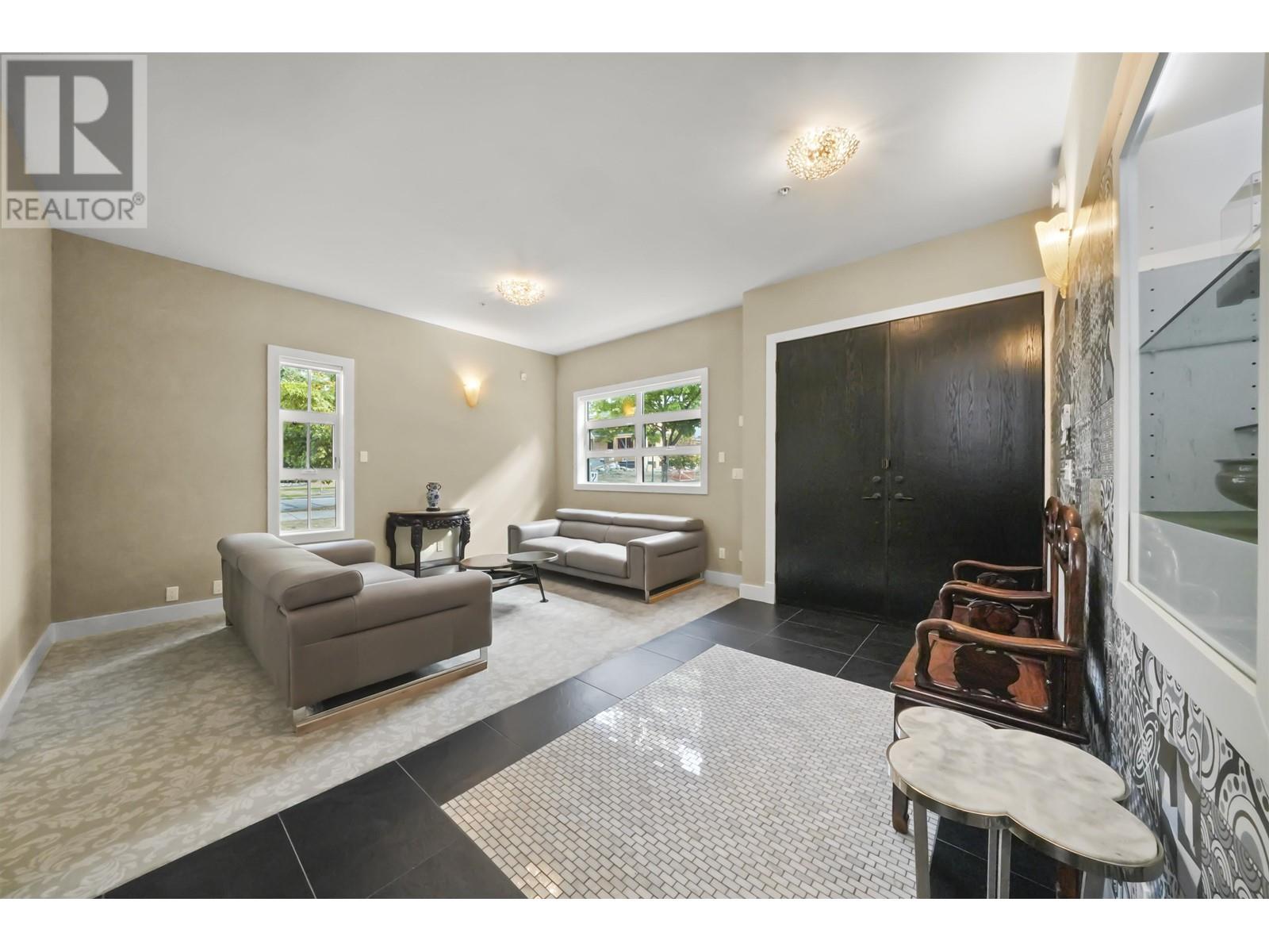 6733 Vivian Street, Vancouver, British Columbia  V5S 2T7 - Photo 5 - R2817142