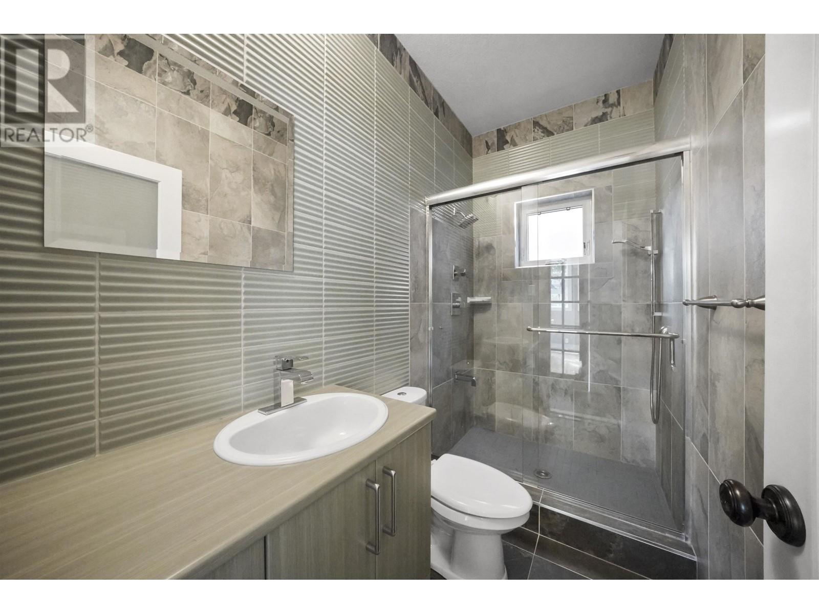 6733 Vivian Street, Vancouver, British Columbia  V5S 2T7 - Photo 13 - R2817142