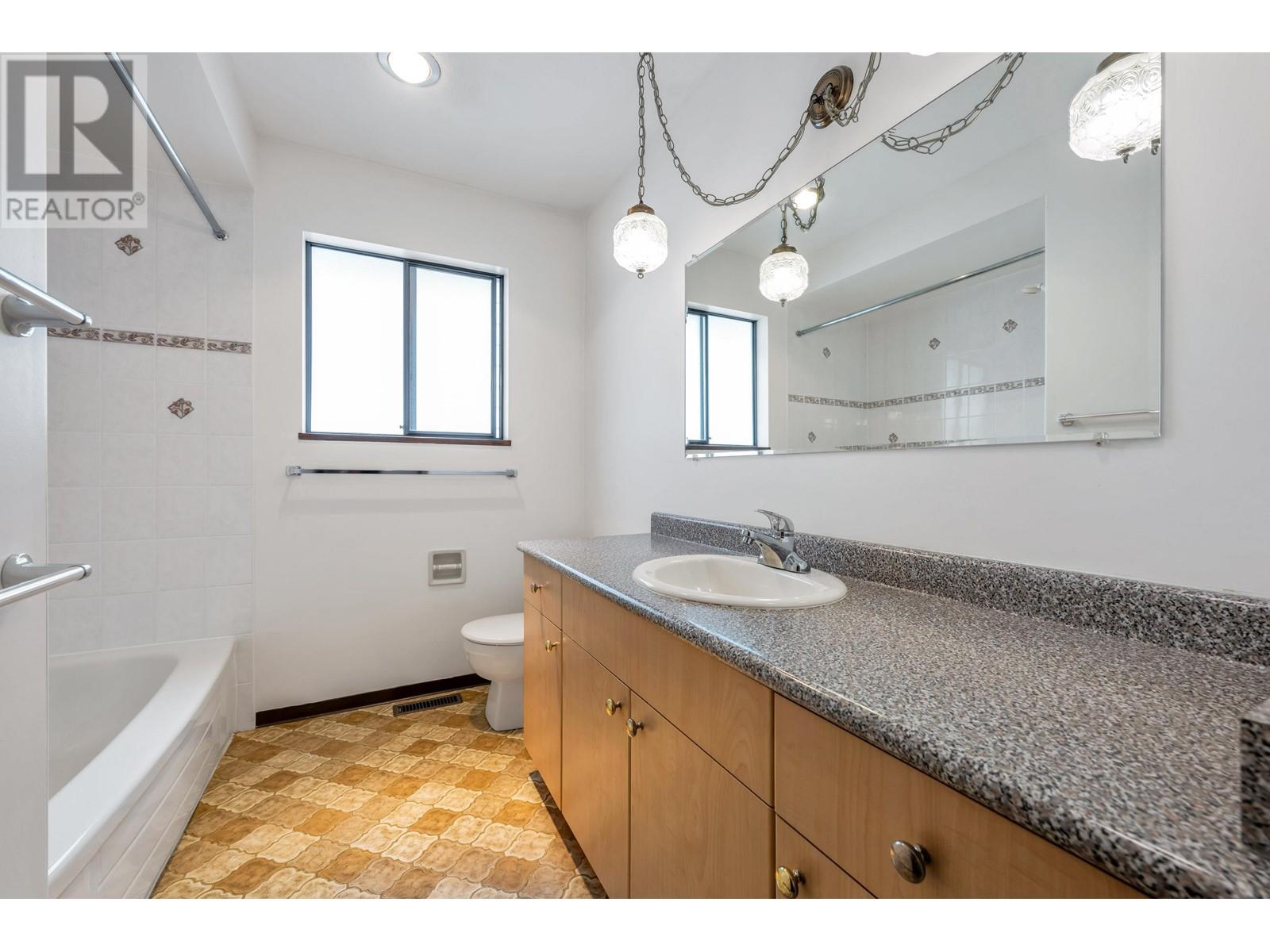 2072 E 25th Avenue, Vancouver, British Columbia  V5N 2V6 - Photo 22 - R2816484