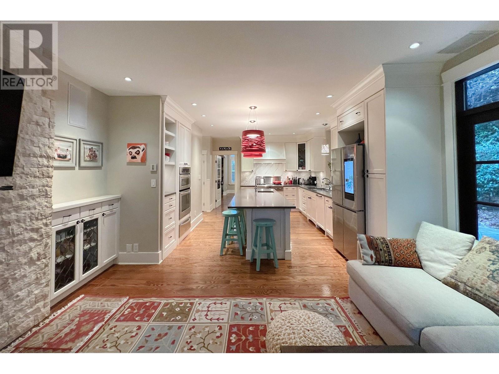 8320 Gillnet Place, Vancouver, British Columbia  V6P 6P6 - Photo 10 - R2815485