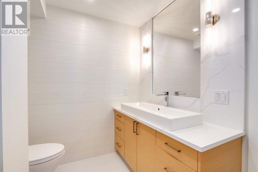 204 2024 Fullerton Avenue, North Vancouver, British Columbia  V7P 3G4 - Photo 21 - R2817815