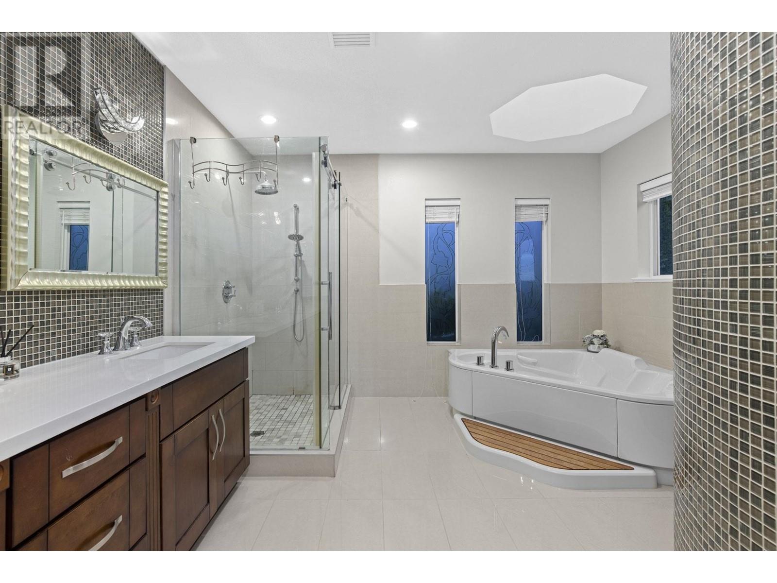 729 Knockmaroon Road, West Vancouver, British Columbia  V7S 1R7 - Photo 25 - R2817807