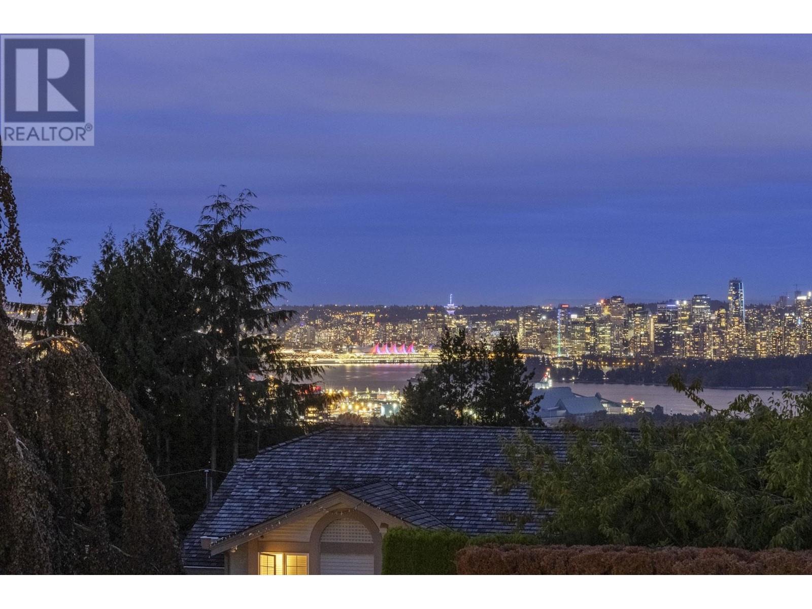 729 Knockmaroon Road, West Vancouver, British Columbia  V7S 1R7 - Photo 38 - R2817807