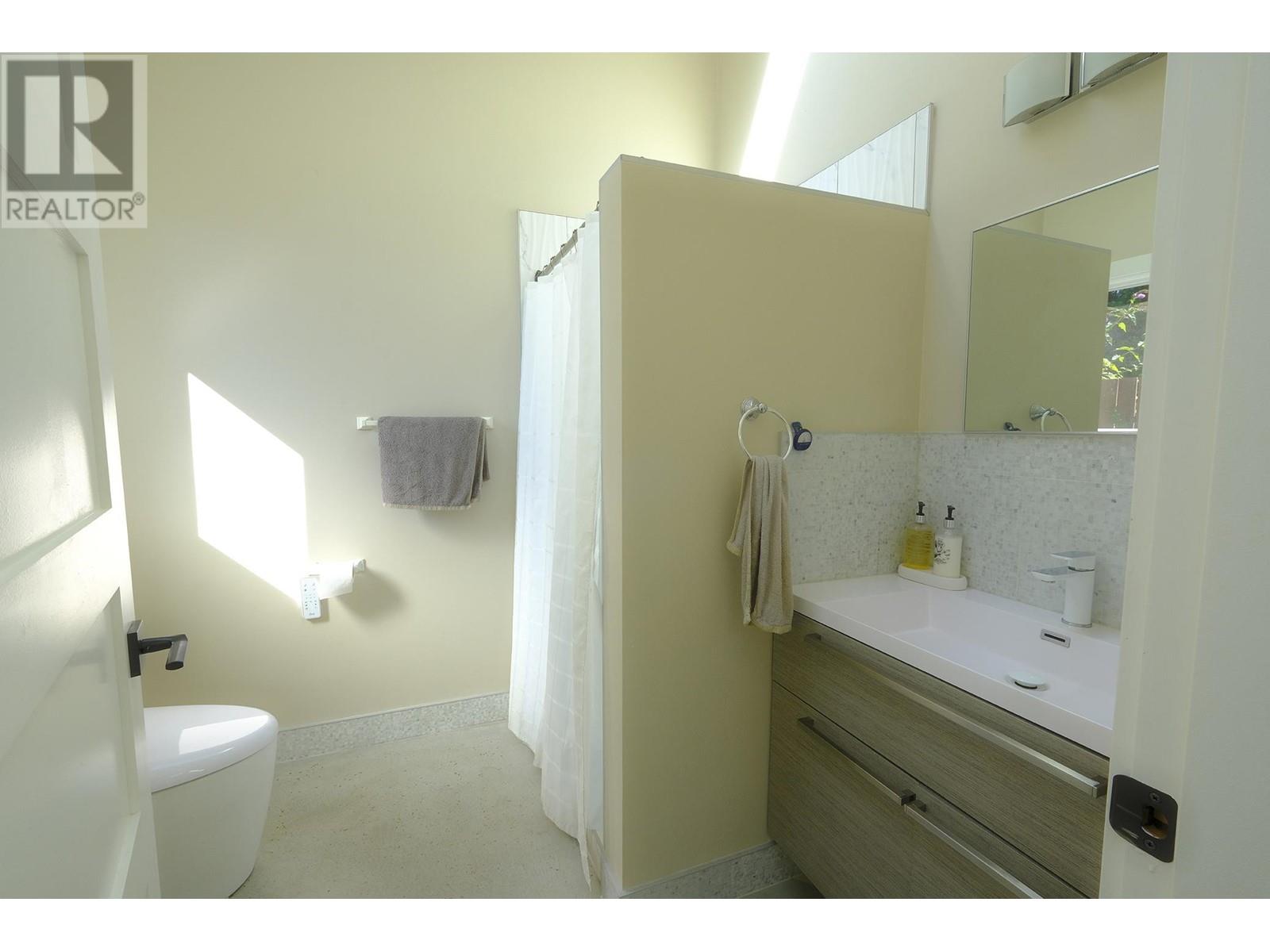 613 Martin Road, Gibsons, British Columbia  V0N 1V9 - Photo 24 - R2817864