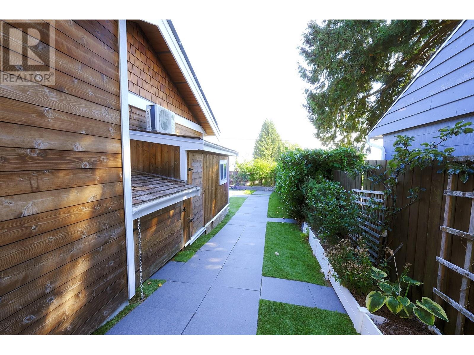 613 Martin Road, Gibsons, British Columbia  V0N 1V9 - Photo 33 - R2817864