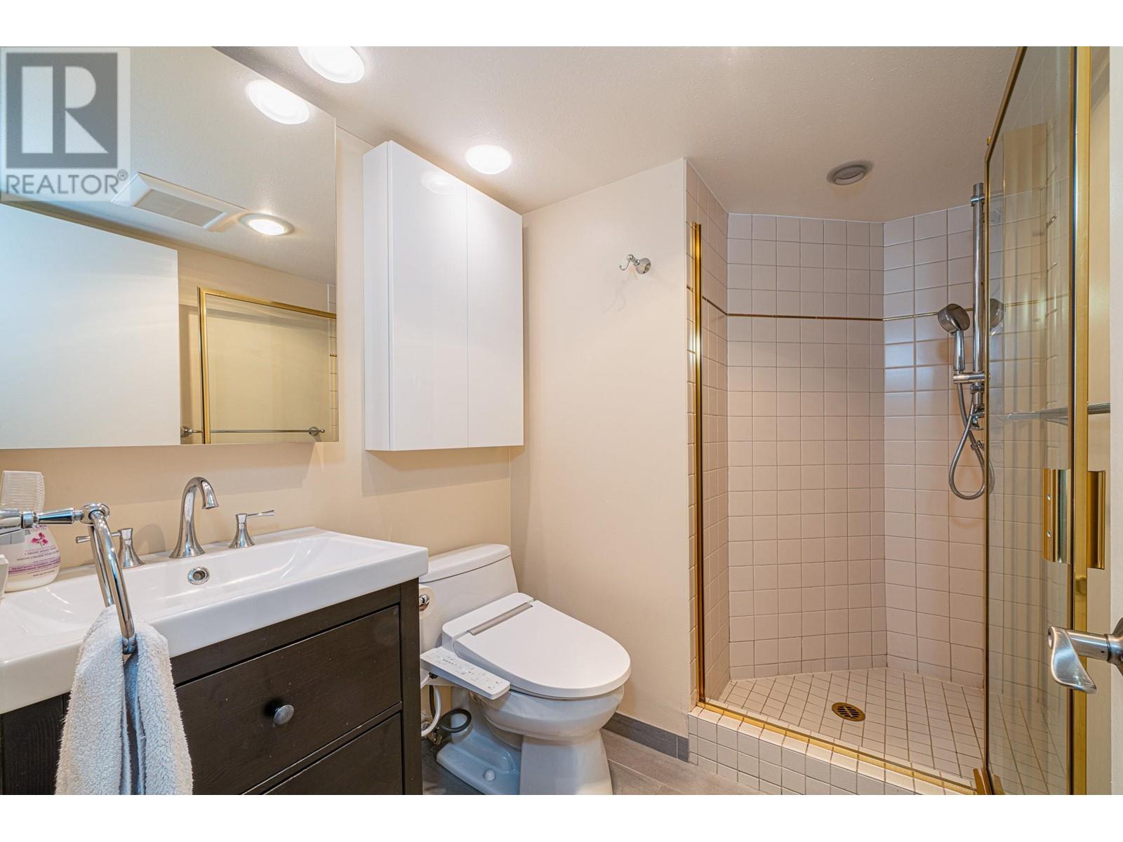 604 168 Chadwick Court, North Vancouver, British Columbia  V7M 3L4 - Photo 16 - R2817690