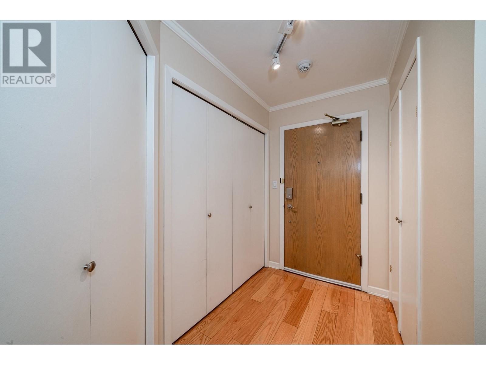 604 168 Chadwick Court, North Vancouver, British Columbia  V7M 3L4 - Photo 4 - R2817690