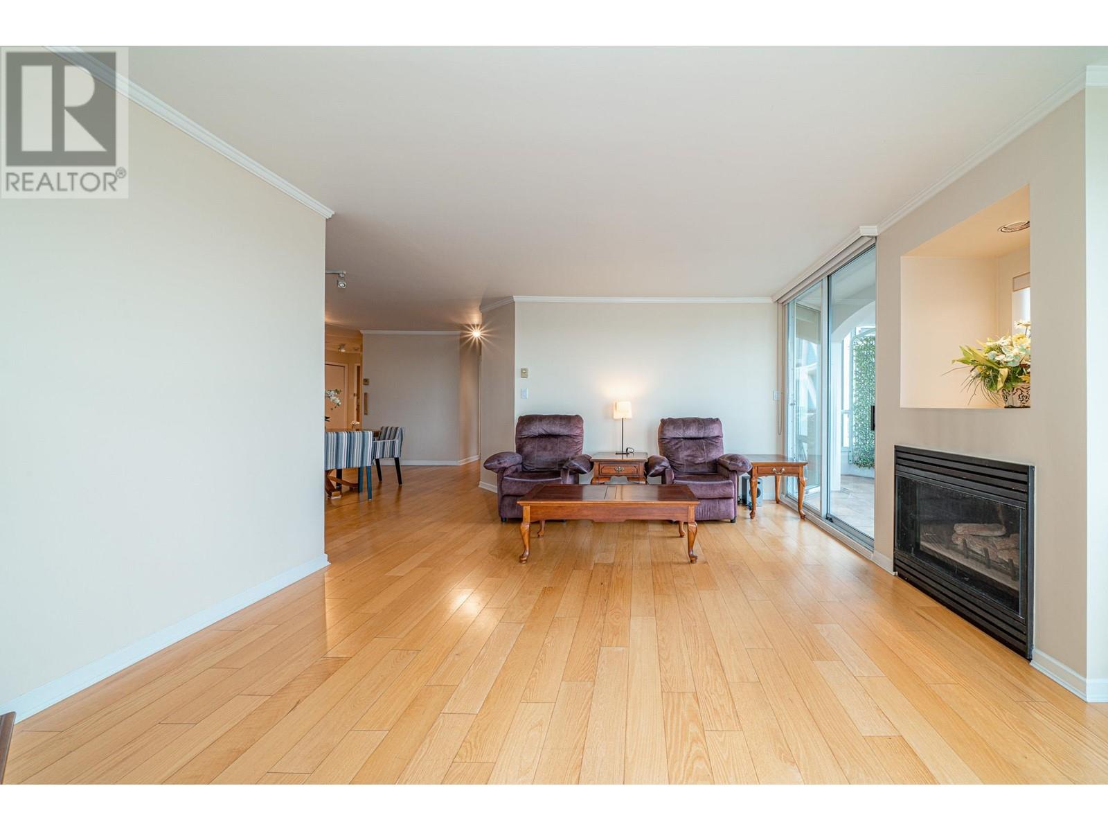 604 168 Chadwick Court, North Vancouver, British Columbia  V7M 3L4 - Photo 7 - R2817690