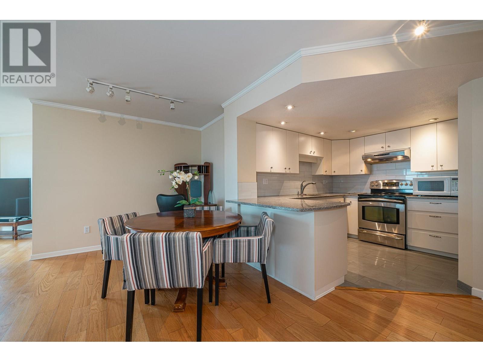 604 168 Chadwick Court, North Vancouver, British Columbia  V7M 3L4 - Photo 9 - R2817690