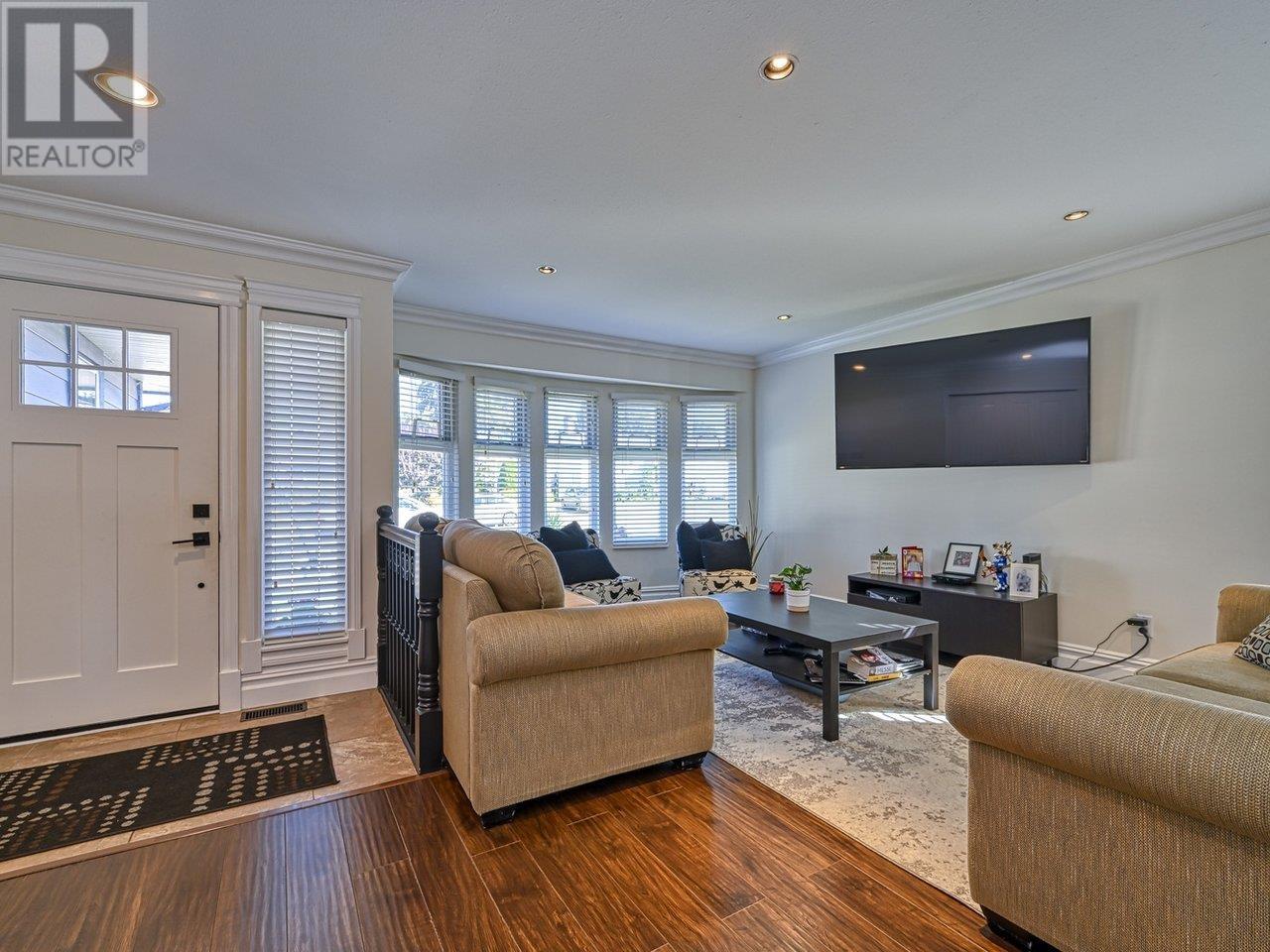 744 Adiron Avenue, Coquitlam, British Columbia  V3J 4K2 - Photo 8 - R2817832
