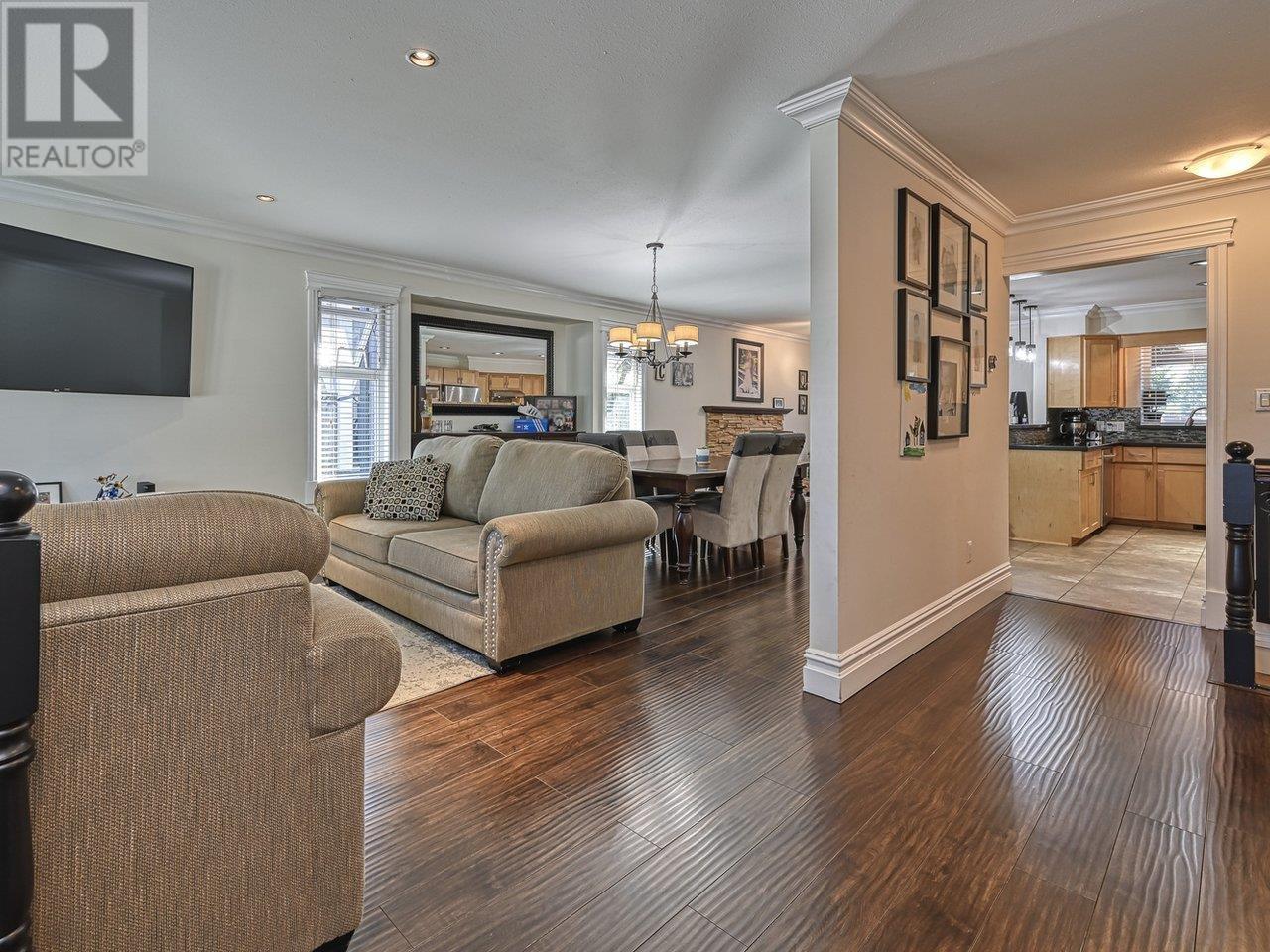 744 Adiron Avenue, Coquitlam, British Columbia  V3J 4K2 - Photo 7 - R2817832