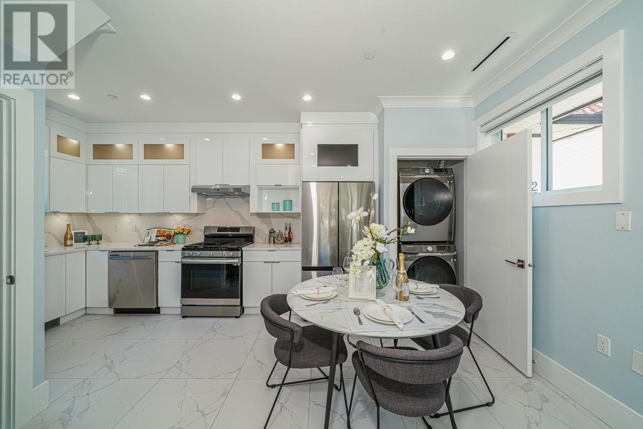 Listing Picture 18 of 21 : 2032 E 44TH AVENUE, Vancouver / 溫哥華 - 魯藝地產 Yvonne Lu Group - MLS Medallion Club Member