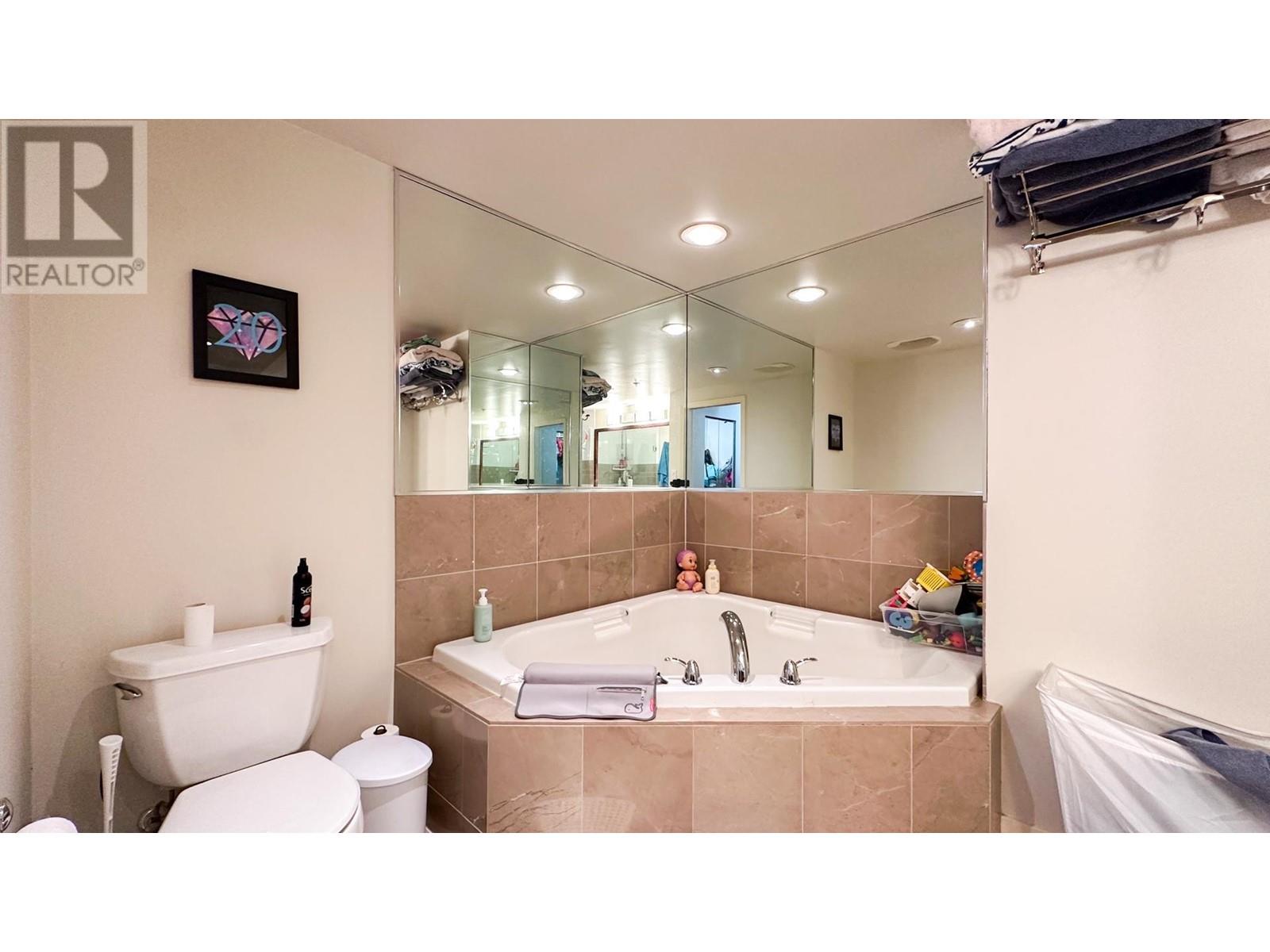 402 1228 W Hastings Street, Vancouver, British Columbia  V6E 4S6 - Photo 16 - R2817803